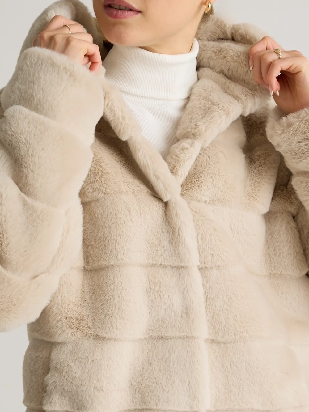 Quince Hooded Faux-Fur Jacket Size Small NWT - Picture 2 of 7